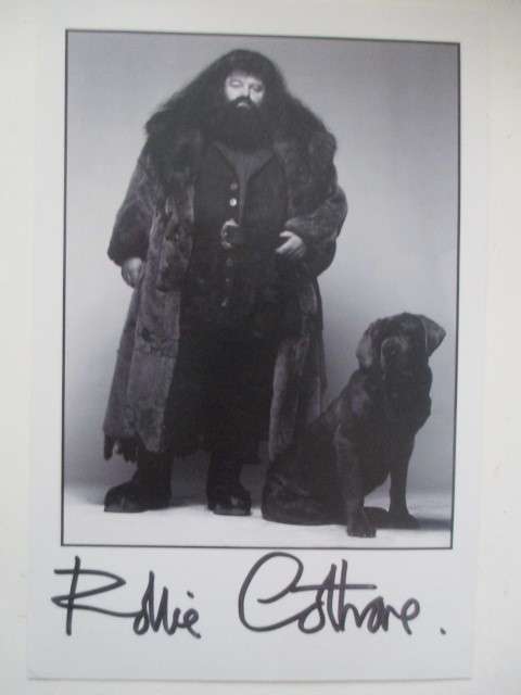 PRINTED AUTOGRAPH - ROBBIE COLTRANE - HARRY POTTER  -POSTCARD SIZE