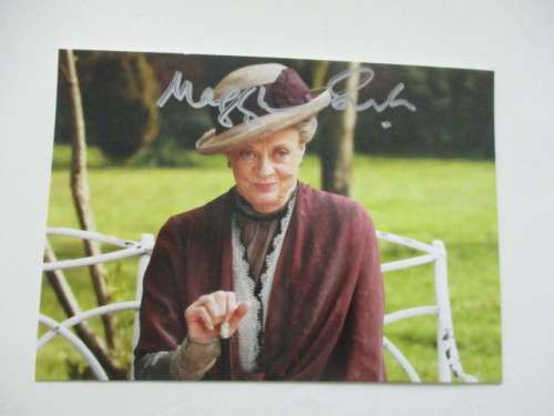 AUTOGRAPHED / SIGNED - DAME MAGGIE SMITH - HARRY POTTER