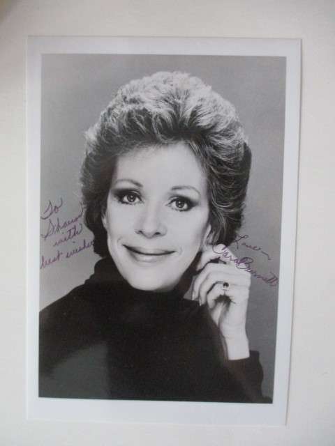 AUTOGRAPHED / SIGNED - CAROL BURNETT -   12 1/2 CM  X 18 CM