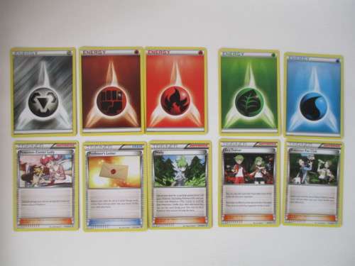 POKEMON  TRADING CARDS  10 CARDS