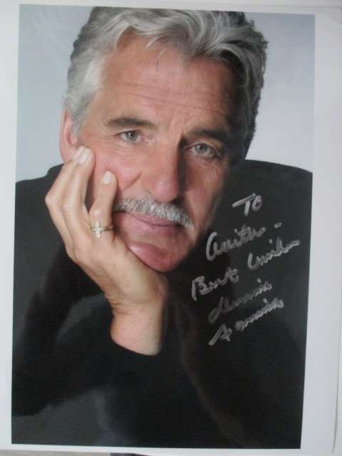 AUTOGRAPHED / SIGNED - DENNIS FARINA -  FAMOUS ACTOR   - A4