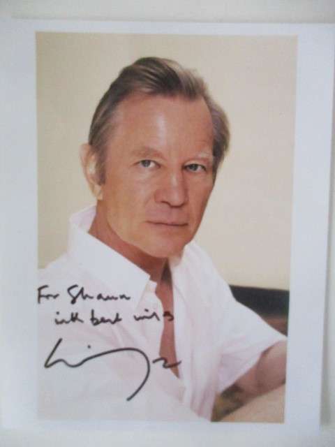 AUTOGRAPHED / SIGNED - MICHAEL YORK - AUSTIN POWERS A4 SIZE