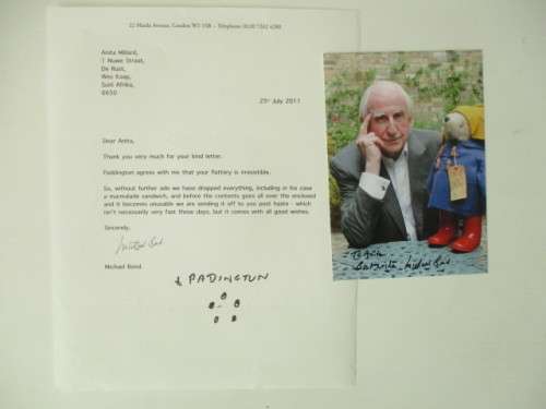 AUTOGRAPHED / SIGNED - MICHAEL BOND  INVENTOR - PADDINGTON BEAR