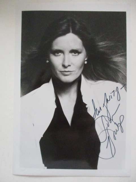 AUTOGRPHED / SIGNED - SUSAN HOWARD  /MARA STAR TREK and DALLAS