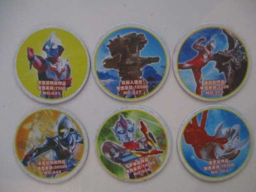 EARLY EDITION CHINESE BANDAI ULTRA HERO TAZOS - 6 PIECES