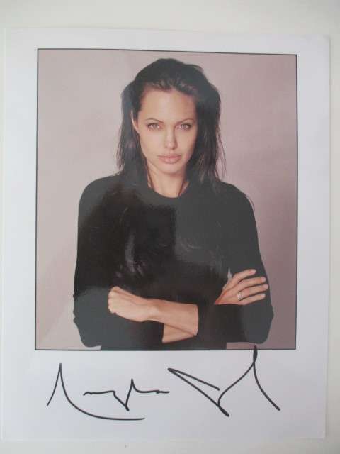 PRINTED AUTOGRAPH ANGELINA JOLIE A4 SIZE