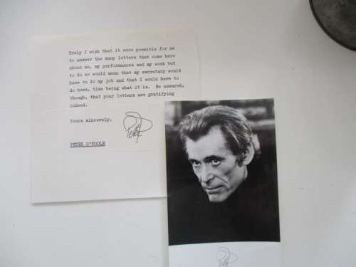 PRINTED AUTOGRAPH AND MINI LETTER - PETER O TOOLE BIT SMALLER THAN POSTCARD