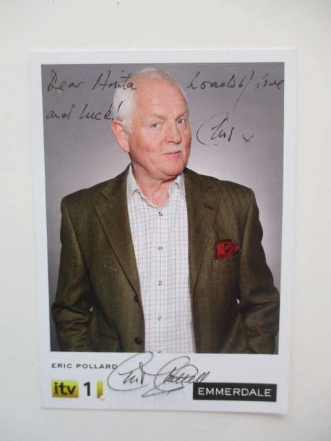 AUTOGRAPHED / SIGNED - ERIC POLLARD - EMMERDALE AND LETTER