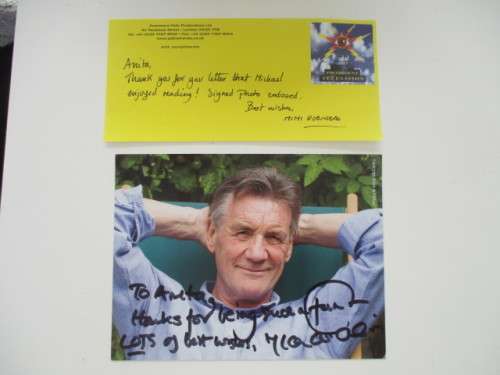 AUTOGRAPHED / SIGNED - SIR MICHAEL PALIN - MONTY PYTHON   20 CM X  15 CM