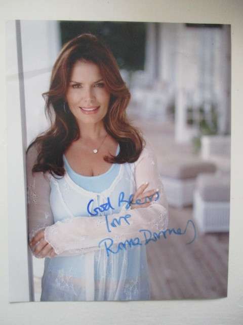 AUTOGRAPHED / SIGNED - ROMA DOWNEY - TOUCHED BY AN ANGEL  A4 SIZE