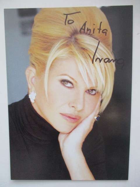 AUTOGRAPHED / SIGNED - IVANA TRUMP FIRST WIFE OF DONALD TRUMP!!!!!!!!!!!
