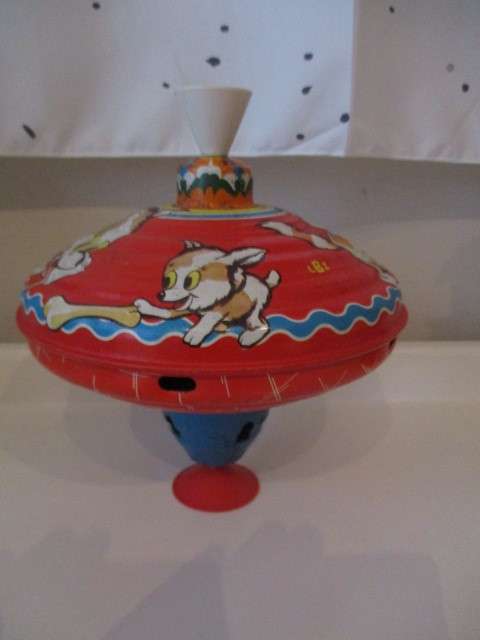 VINTAGE METAL TOP MADE IN WESTERN GERMANY