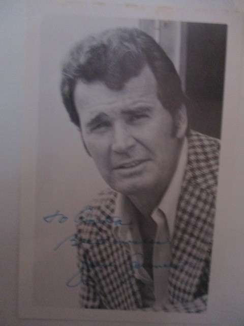 AUTOGRAPHED / SIGNED - JAMES GARNER  - POSTCARD SIZE