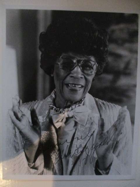 PRINTED AUTOGRAPH   -  ELLA FITZGERALD   A4 SIZE