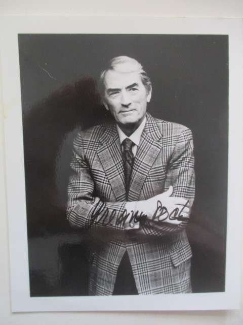 PRINTED AUTOGRAPH - GREGORY PECK