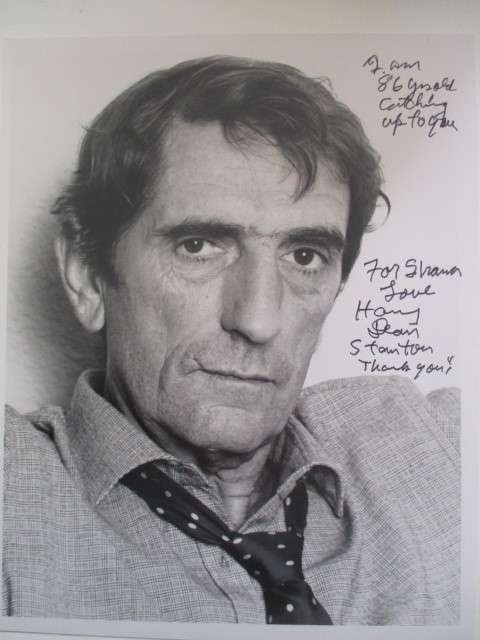 AUTOGRAPHED / SIGNED - HARRY DEAN STANTON  A4 SIZE