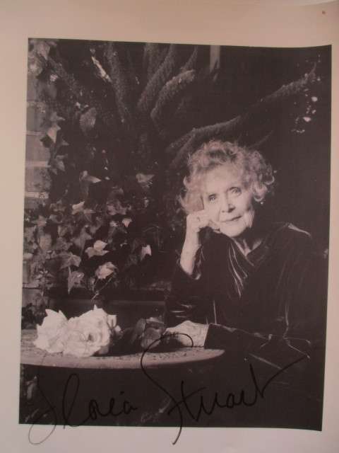 AUTOGRAPHED / SIGNED - GLORIA STUART  - TITANIC  A4 SIZE