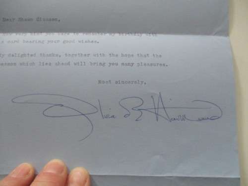 AUTOGRAPHED / SIGNED LETTER - OLIVIA DE HAVILLAND  LETTER