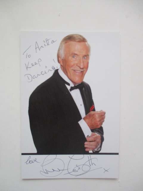 AUTOGRAPHED / SIGNED - SIR BRUCE FORSYTH - STRICTLY COME DANCING