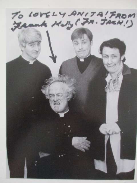 AUTOGRAPHED / SIGNED - FRANK KELLY - FATHER TED   16 CM X  21 CM