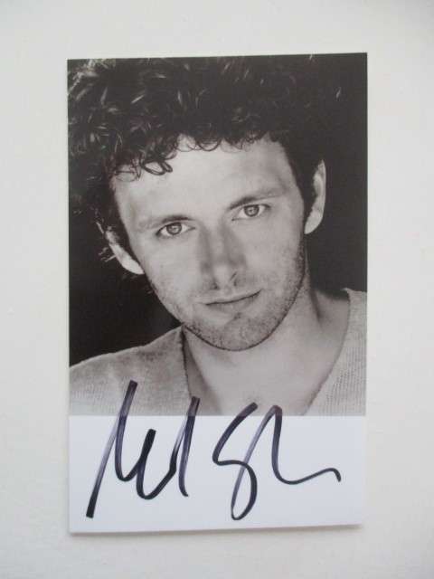 AUTOGRAPHED / SIGNED - MICHAEL  SHEEN POST CARD SIZE UNDER WORLD