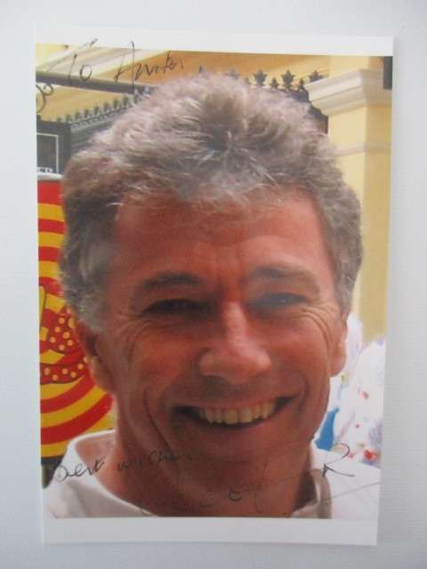 AUTOGRAPHED / SIGNED - COLIN FALCONER - AUTHOR BIT LARGER THAN POSTCARD