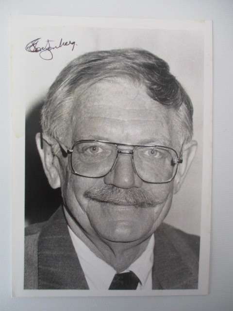 AUTOGRAPHED / SIGNED - FERDIE HARTZENBERG  AND SYMPATHY LETTER