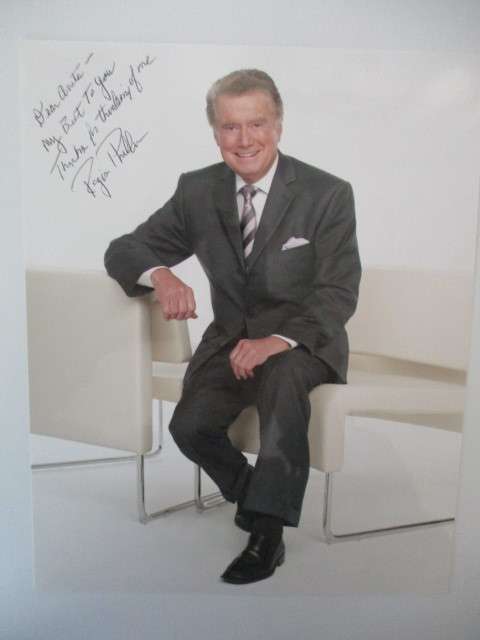 AUTOGRAPHED / SIGNED - REGIS PHILBIN -  WHO WANTS TO BE A MILLIONAIRE A4 SIZE