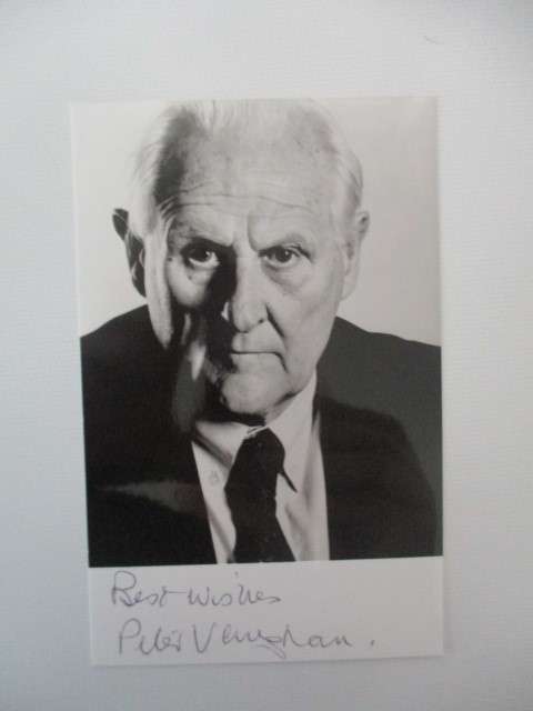 AUTOGRAPHED / SIGNED PETER VAUGHAN - GAME OF THRONES -  POST CARD SIZE