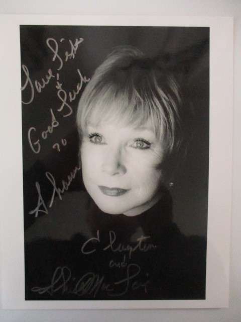 AUTOGRAPHED / SIGNED - SHIRLEY MACLAINE  A4 SIZE STEEL MAGNOLIAS