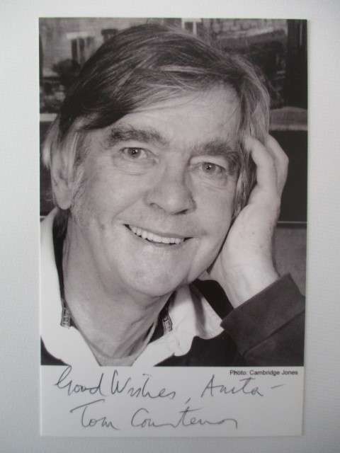 AUTOGRAPHED / SIGNED TOM COURTENAY - DR. SCHIVAGO  POST CARD SIZE