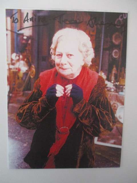 AUTOGRAPHED / SIGNED - JEAN ALEXANDER - LAST OF THE SUMMER WINE  POSTCARD SIZE