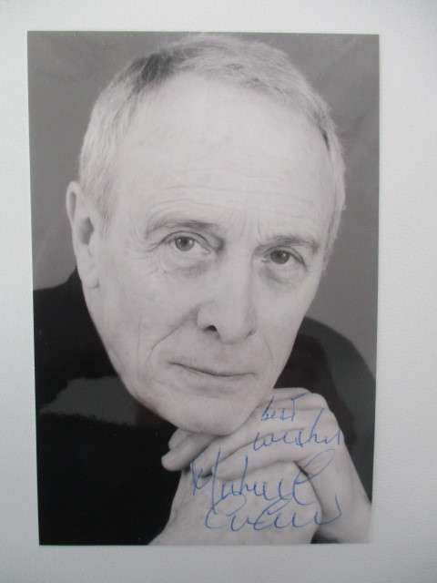 AUTOGRAPHED / SIGNED - MICHAEL CULVER - STAR WARS   APP. POSTCARD SIZE
