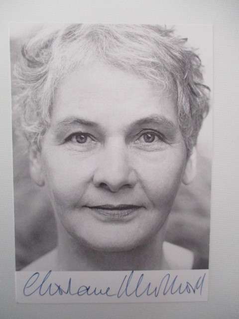 AUTOGRAPHED / SIGNED - CHRISTIANE NUSSLEIN-VOLHARD - NOBEL PRIZE WINNER