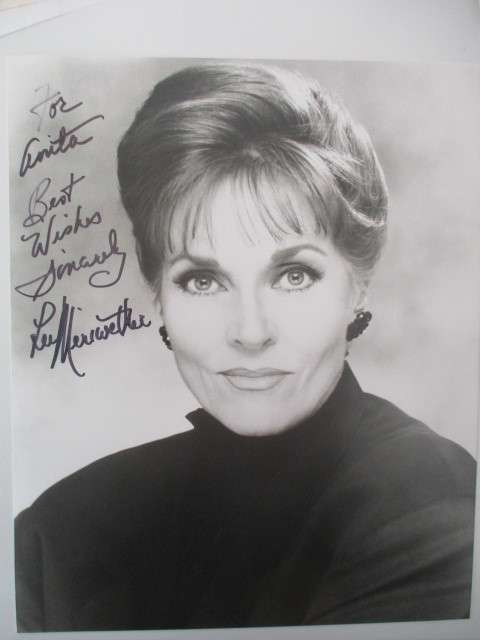 AUTOGRAPHED / SIGNED - LEE MERIWETHER  - CAT WOMAN BAT MAN A4 SIZE