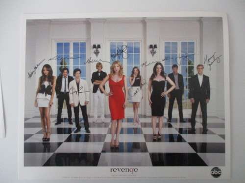 PRINTED AUTOGRAPHS THE CAST OF TV SERIES REVENGE  A4 SIZE