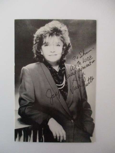 AUTOGRAPHED / SIGNED - JOYCE VAN PATTEN BIT LARGER THAN POST CARD AND NOTE