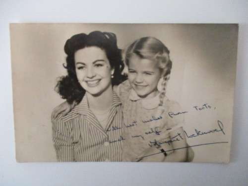 AUTOGRAPHED / SIGNED - MARGARET LOCKWOOD -   POSTCARD SIZE