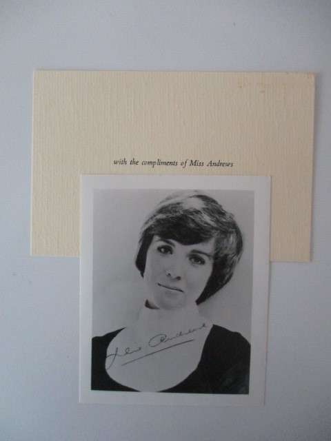 PRINTED AUTOGRAPH - JULIE ANDREWS AS MARY POPPINS