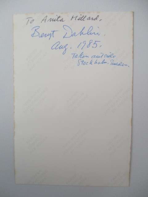 AUTOGRAPHED / SIGNED - LETTER AND NUMOUROUS SIGNED PHOTOS OF ARTIST BENGT DAHLIN