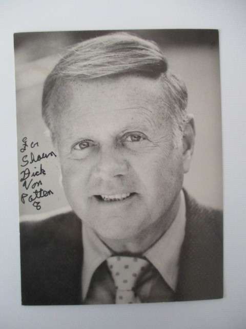 AUTOGRAPHED / SIGNED - DICK VAN PATTEN EIGHT IS ENOUGH