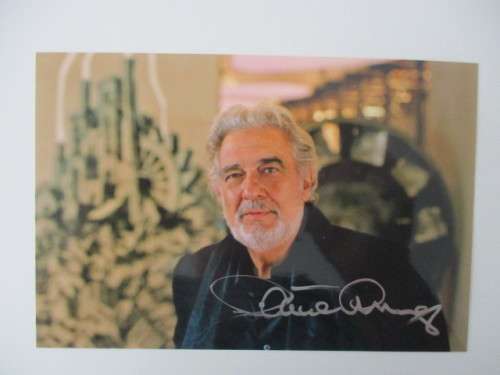 AUTOGRAPHED / SIGNED - SPANISH TENOR - PLACIDO DOMINGO OPERA SINGER