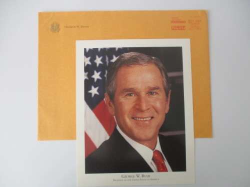 PHOTOGRAPH OF YOUNG PRESIDENT BUSH A4 SIZE