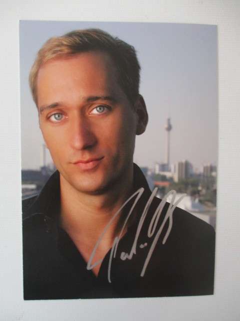 AUTOGRAPHED / SIGNED - PAUL VAN DYK - GERMAN DJ - HOUSE MUSIC