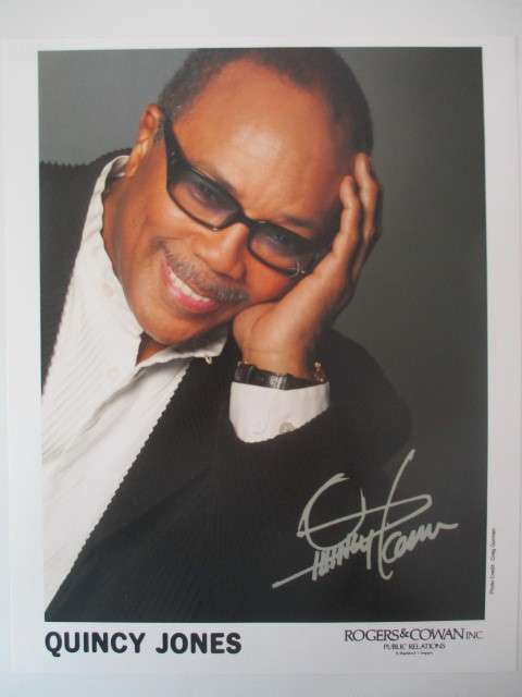 PRINTED AUTOGRAPH - QUINCY JONES  SINGER A4 SIZE