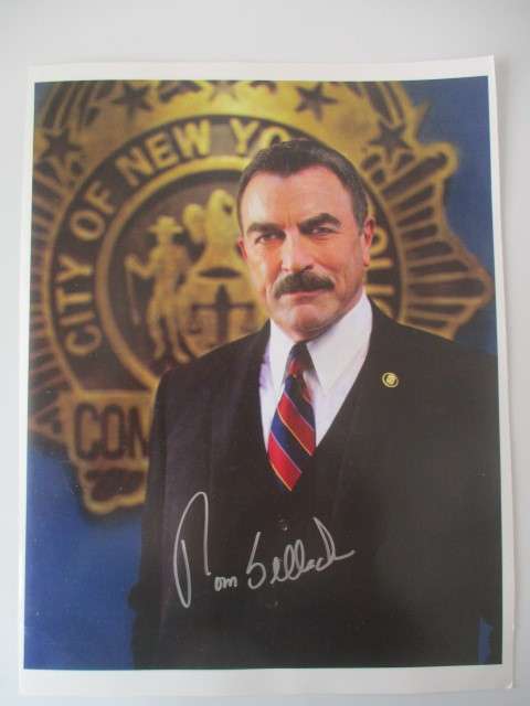 AUTOGRAPHED / SIGNED - TOM SELLECK - BLUE BLOODS  A4 SIZE