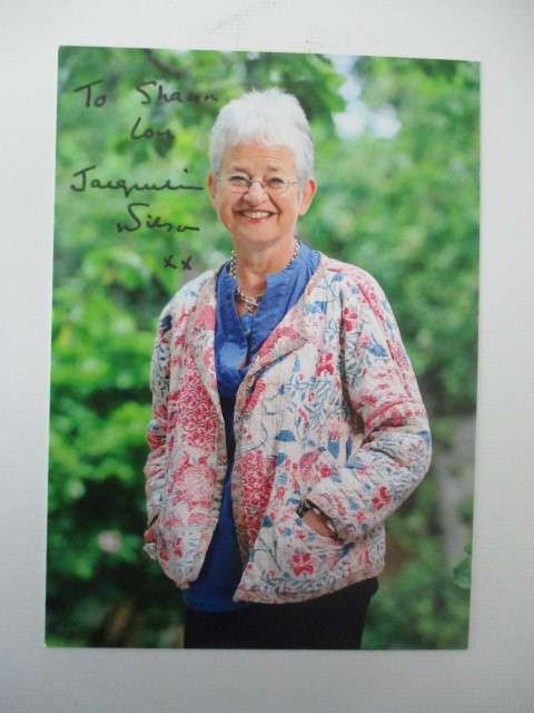 AUTOGRAPHED / SIGNED - JACQUELINE WILSON  DAME - AUTHOR