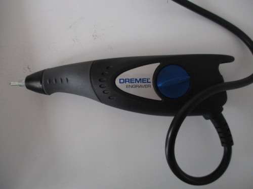 DREMEL ENGRAVER USED  ONCE