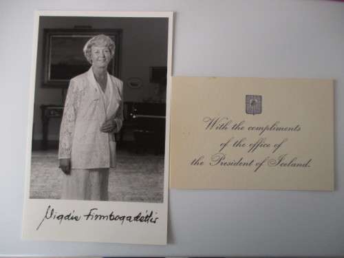 PRINTED AUTOGRAPH - VIGDIS FINNBOGADOTTIR - FORMER PRESIDENT OF ICE LAND