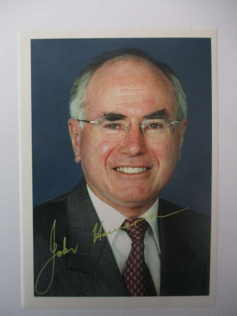 PRINTED AUTOGRAPH - JOHN HOWARD FORMER PRIME MINISTER OF AUSTRALIA